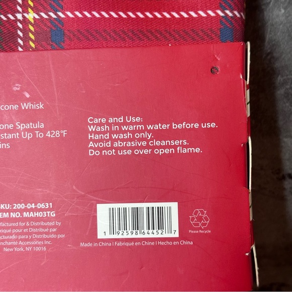 CWC Cook With Color Happy Holidays 3pc Baking Set Plaid Apron Spatula Whisk - Picture 6 of 7